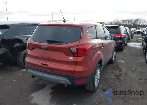 2019 Ford Escape Se из США, поврежденный, VIN 1FMCU0GD6KUA03289